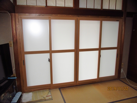 窓(通常のサッシ特寸)交換と内窓プラマードＵの工事